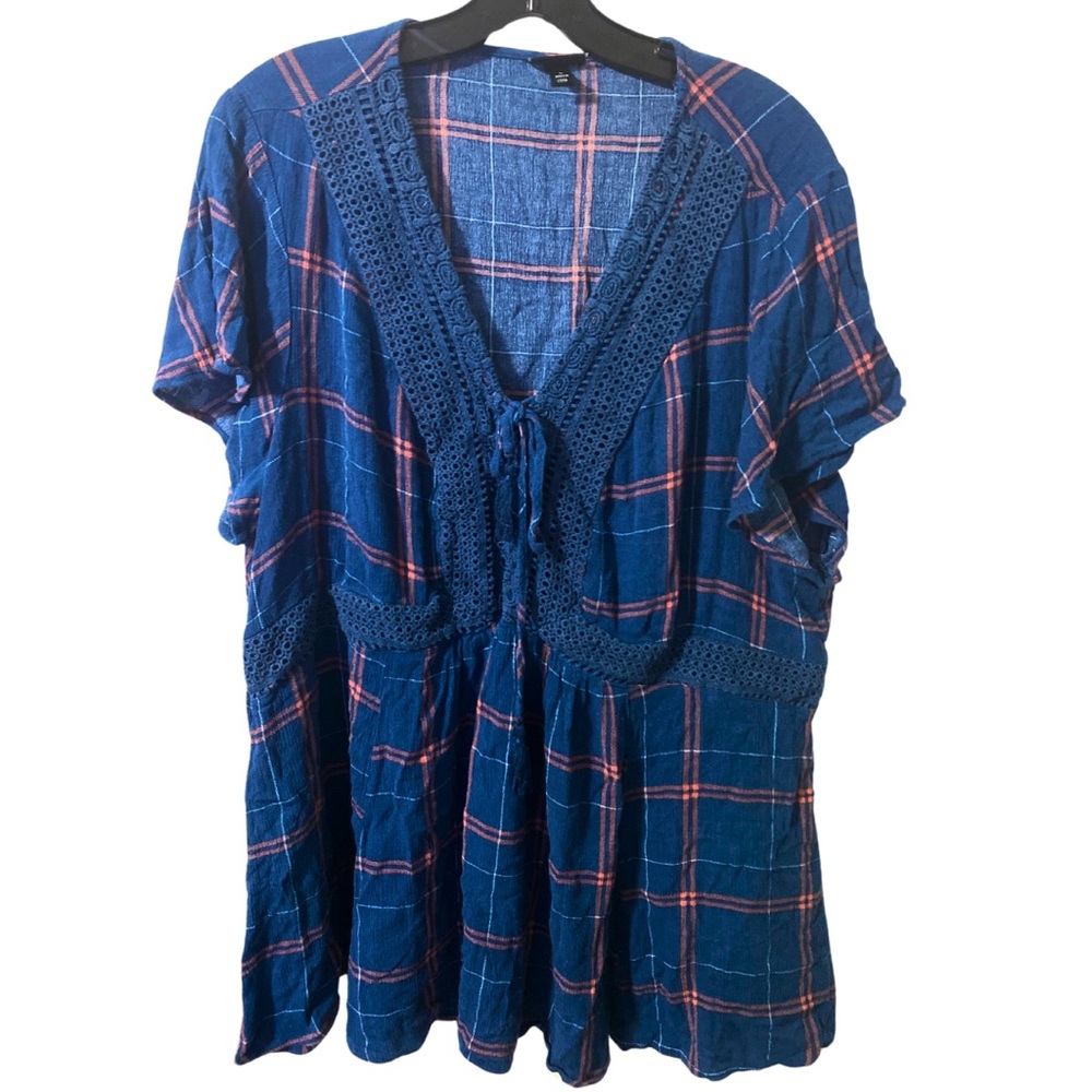 Torrid Babydoll Crinkle Gauze Crochet Inset Lace Up Top